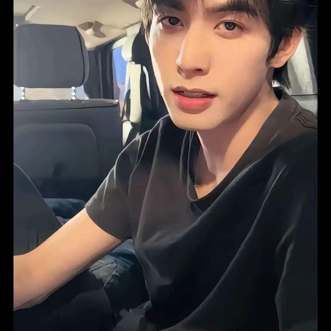 用户1086651096808