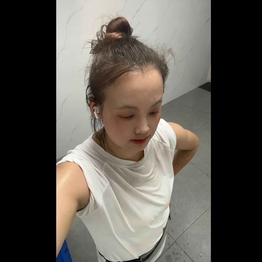 听说糖很甜🌸