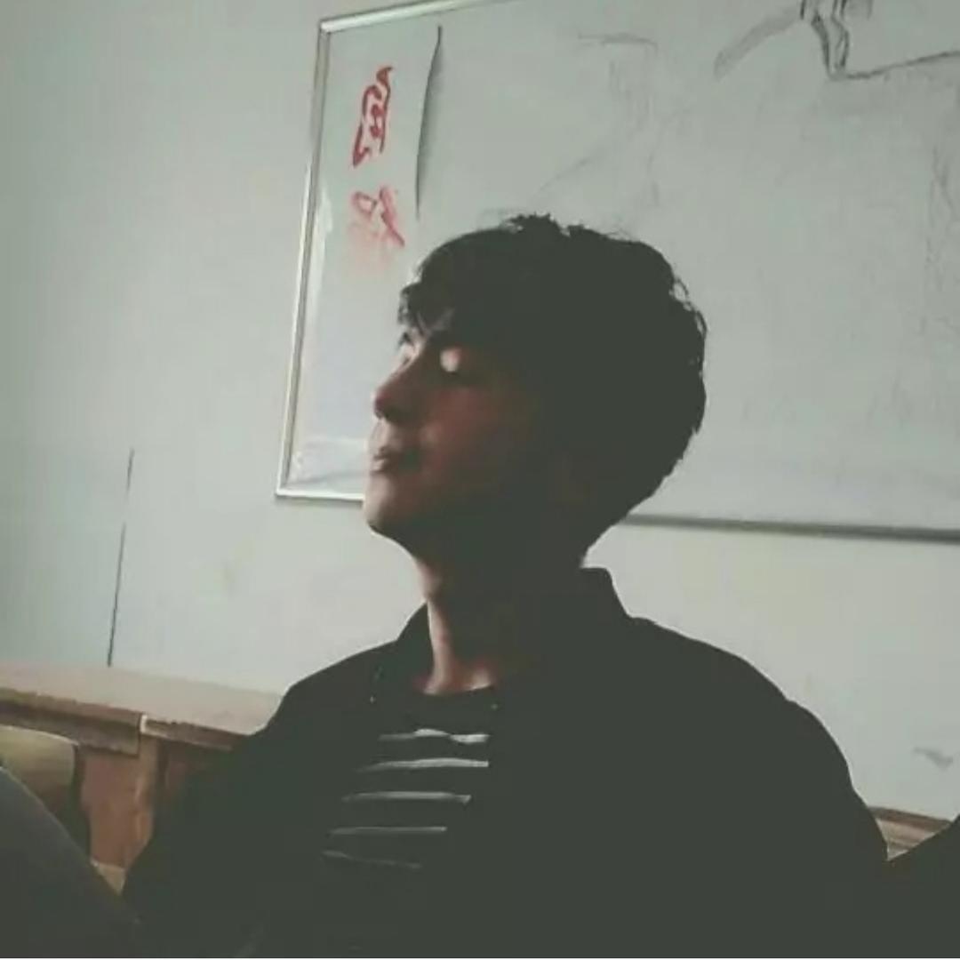 -周先生