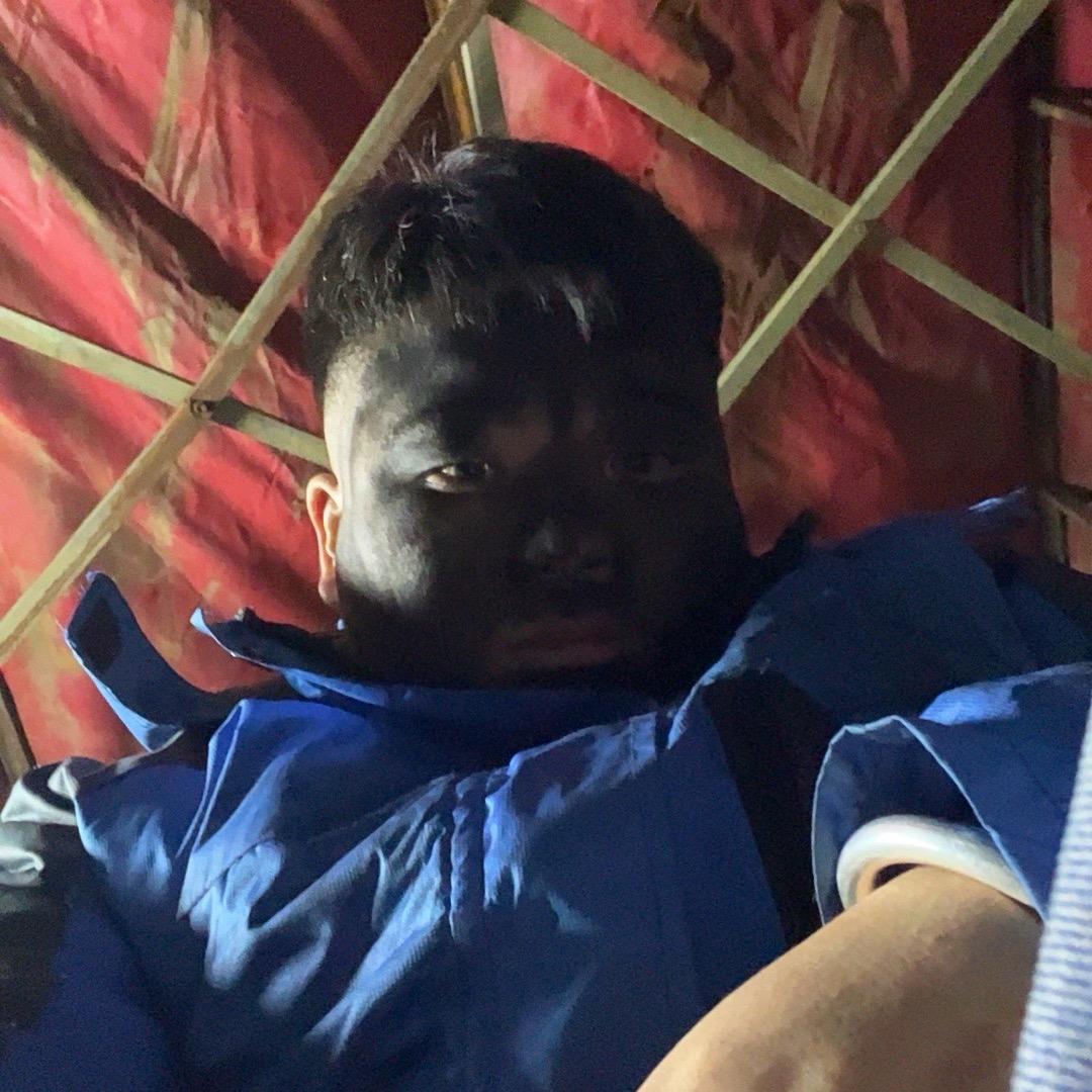 小苗没人疼