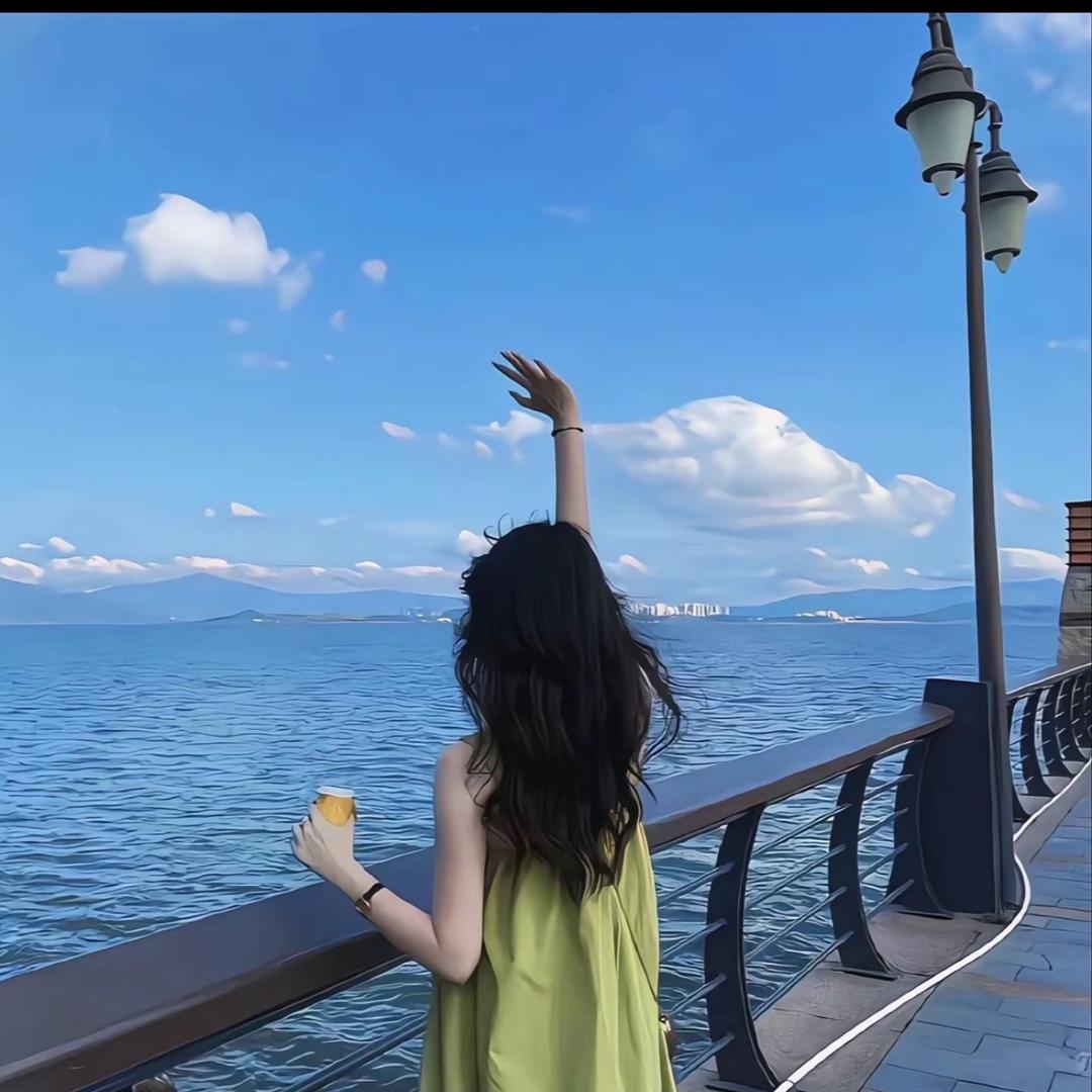 莉莉l✨