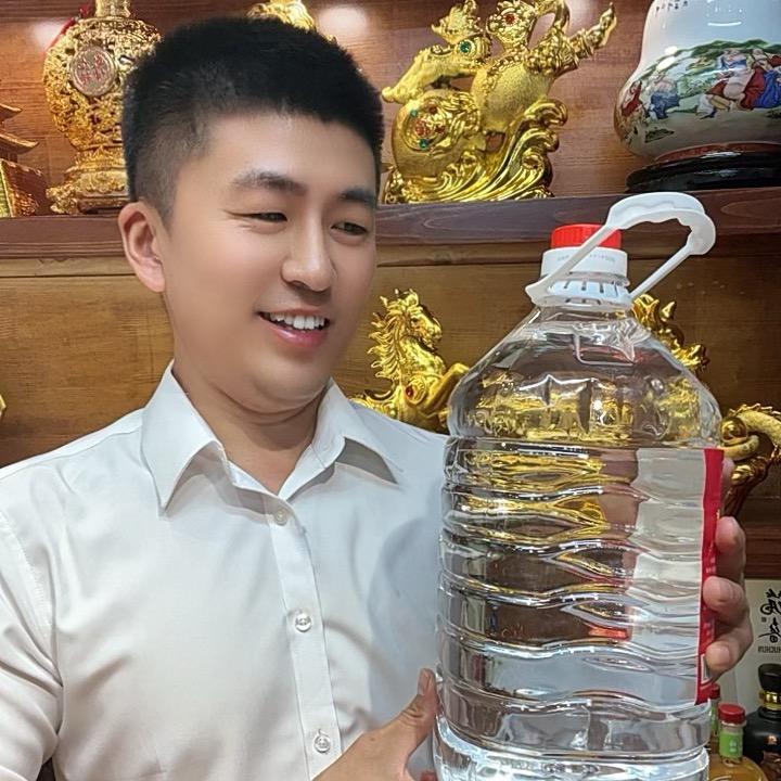 磊子和酒