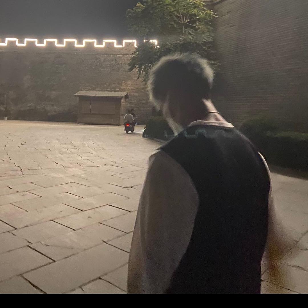 小胡同学