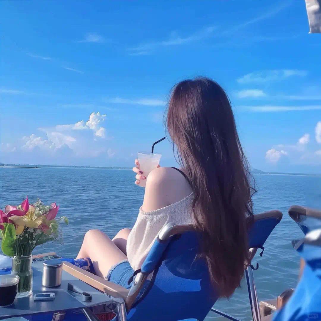 青青草原上的羊毛衫