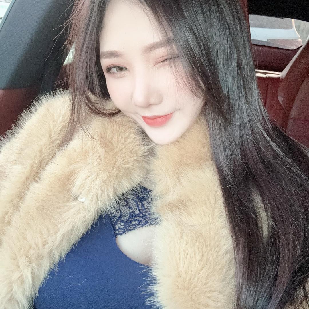 是你大嫂。