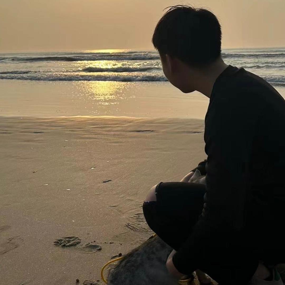 阿飞。