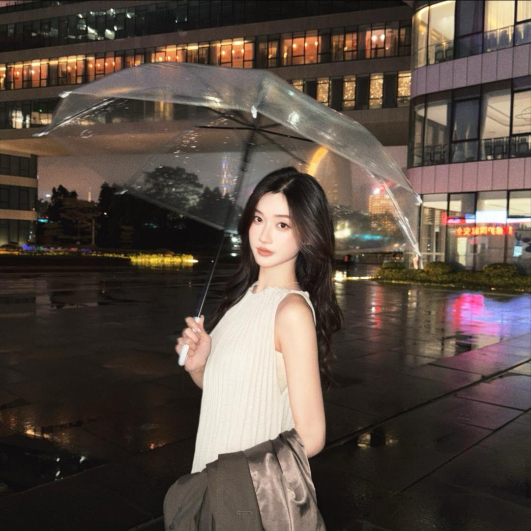 哩个人设
