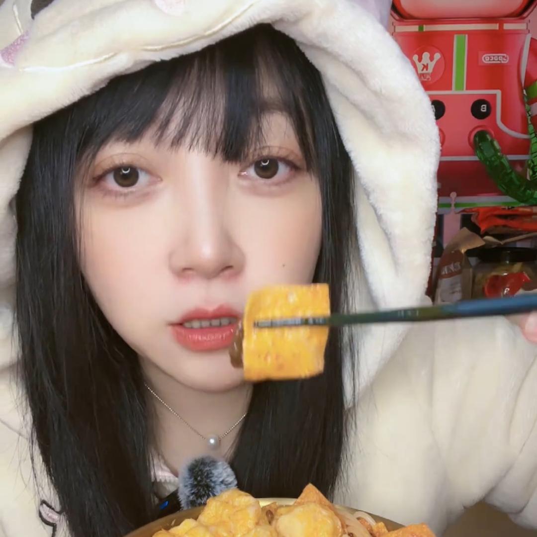 喵喵爱吃吃