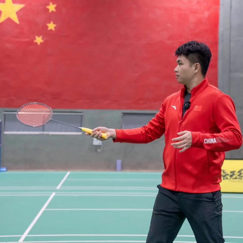 杨晨大神羽毛球学院