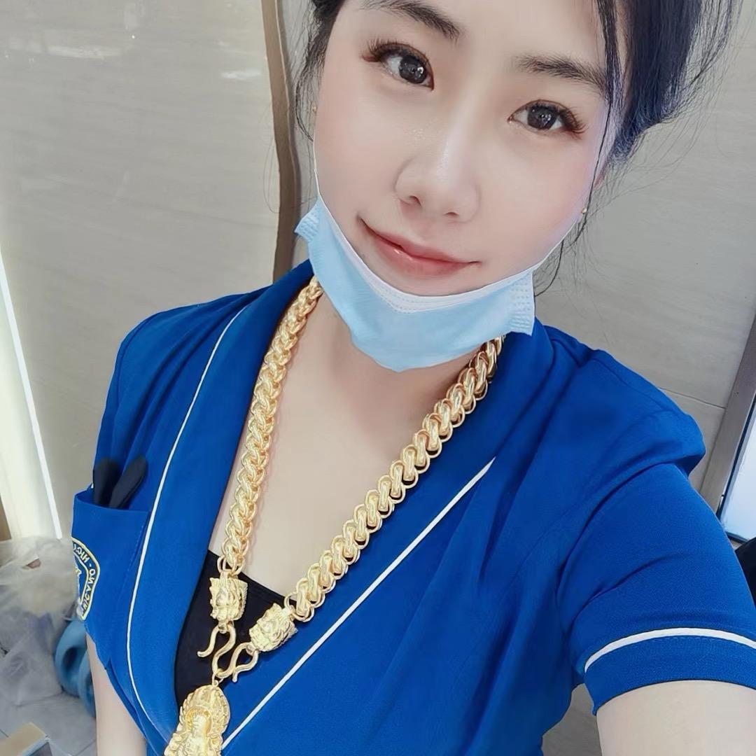 ⚜️乐悠刘゛
