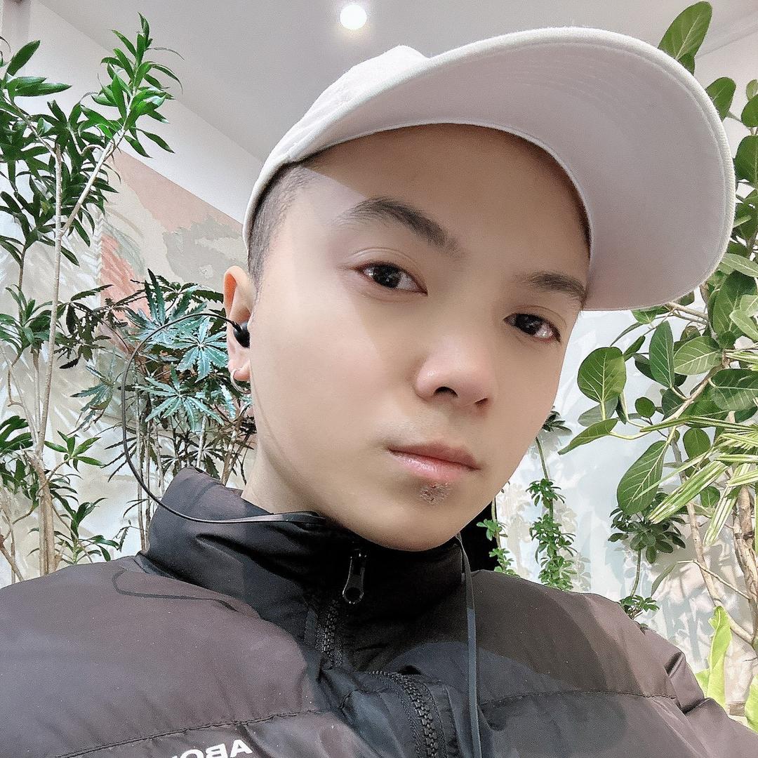 阙涵
