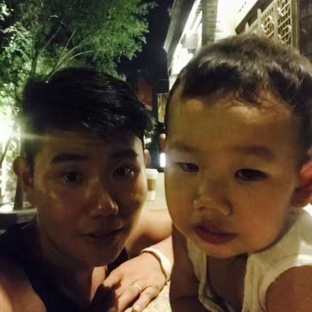 邦邦的
