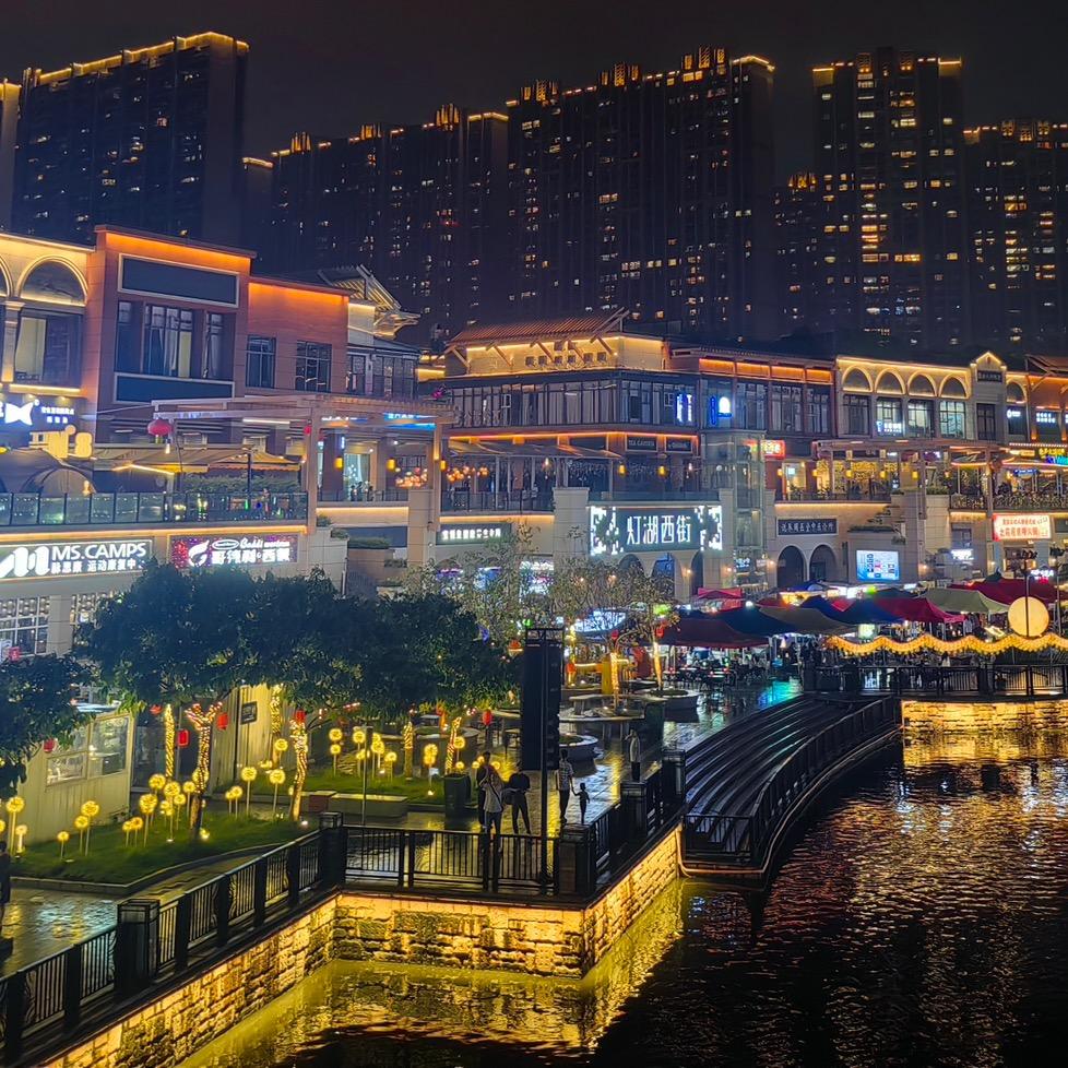 灯湖西街夜市