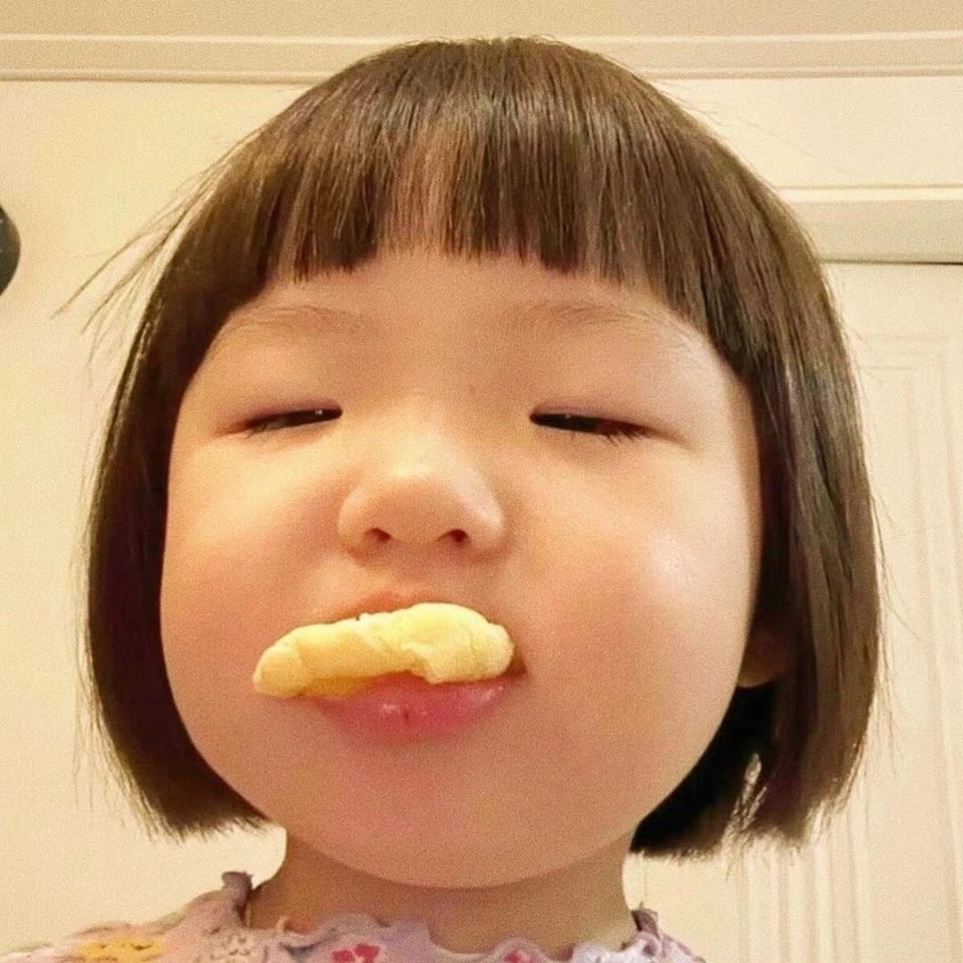 圆脸霞霞.