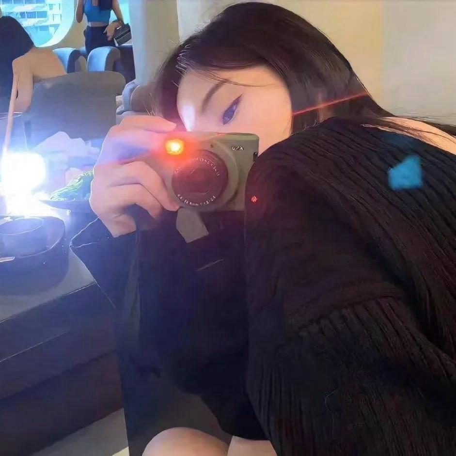 夹心小怡