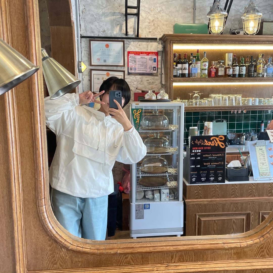 赵赵镜子