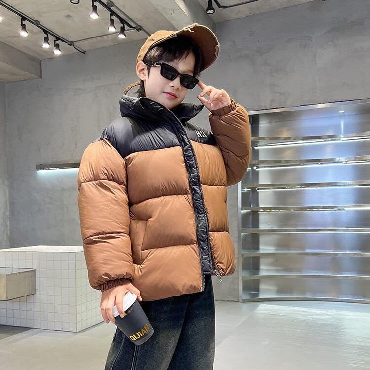 小调皮精品童装