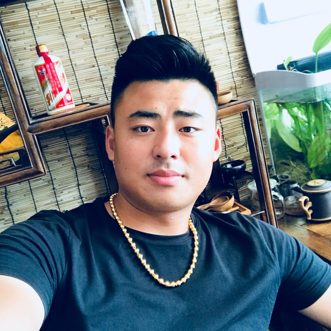 小张  二手车搬运工