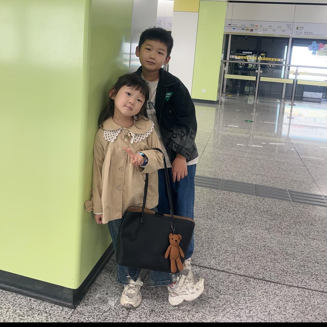 潇哥   潇妹 ✌️