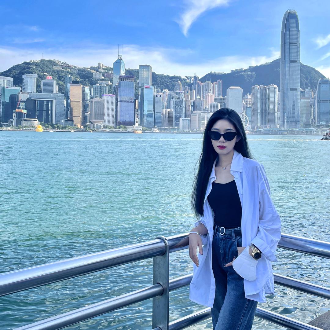 AA海鲜三代小龙女
