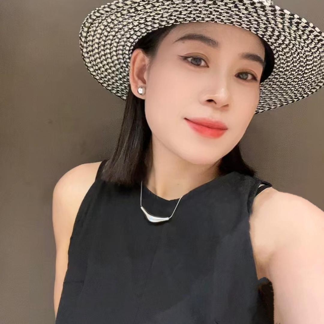 小露服装搭配店