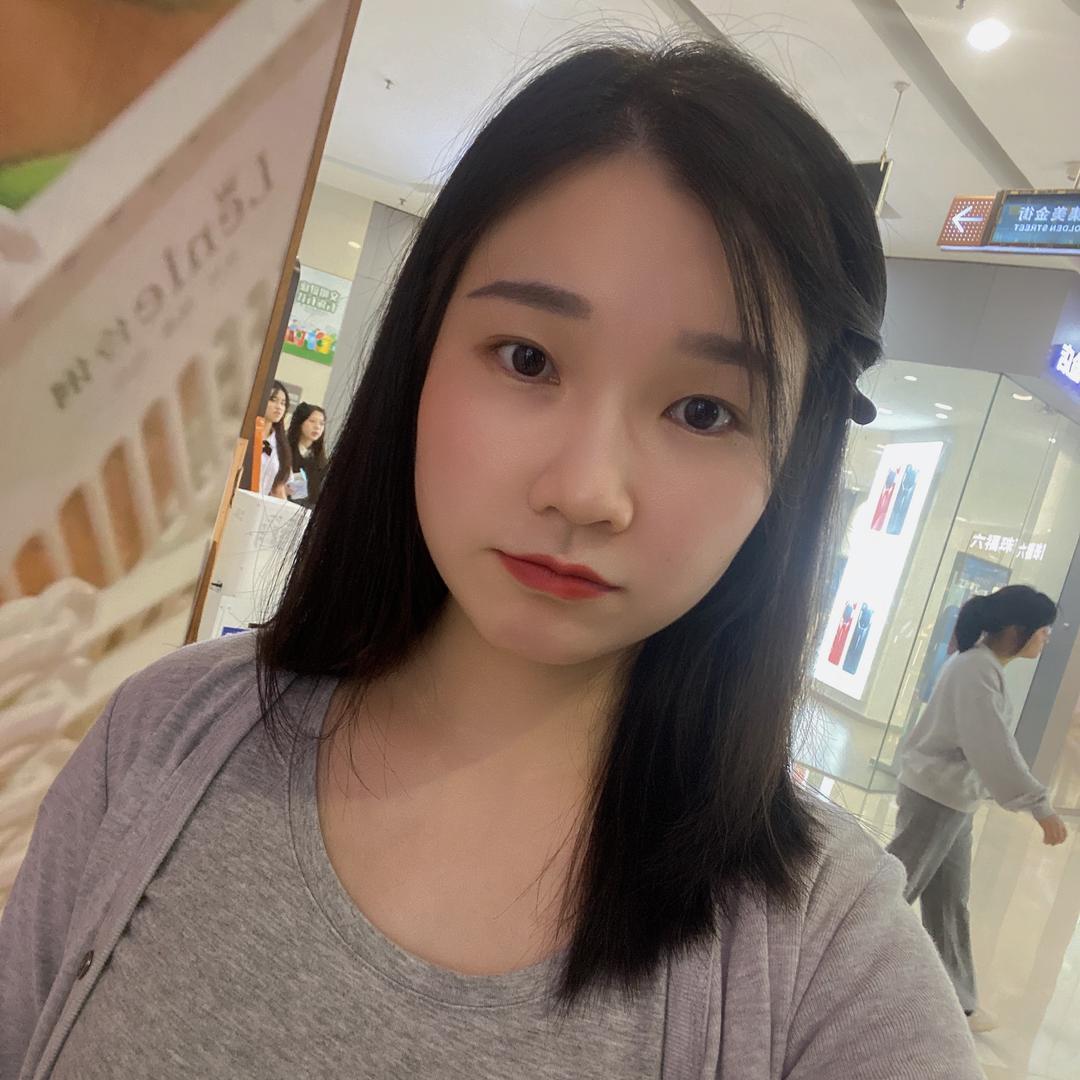 很爱吃的希希