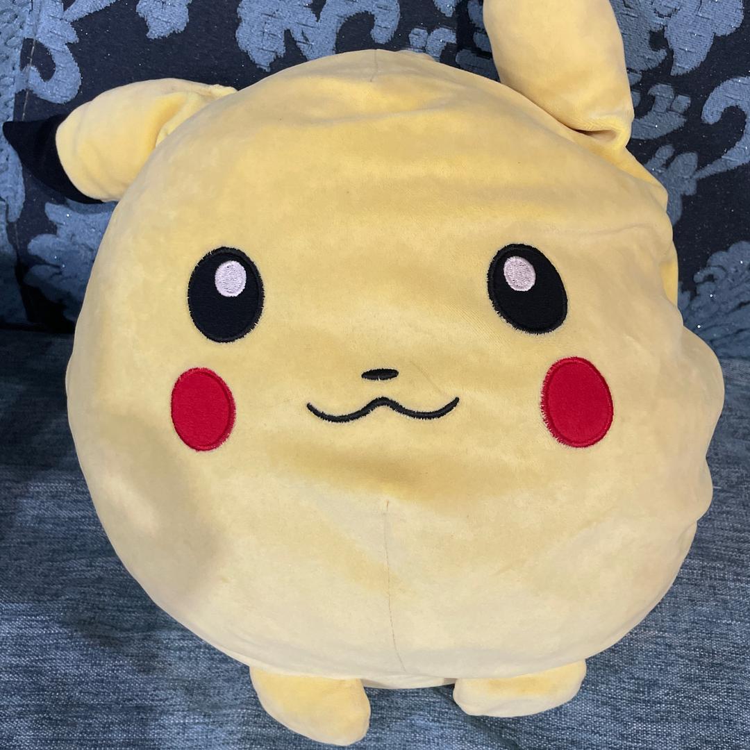 爱吃糖的皮卡丘