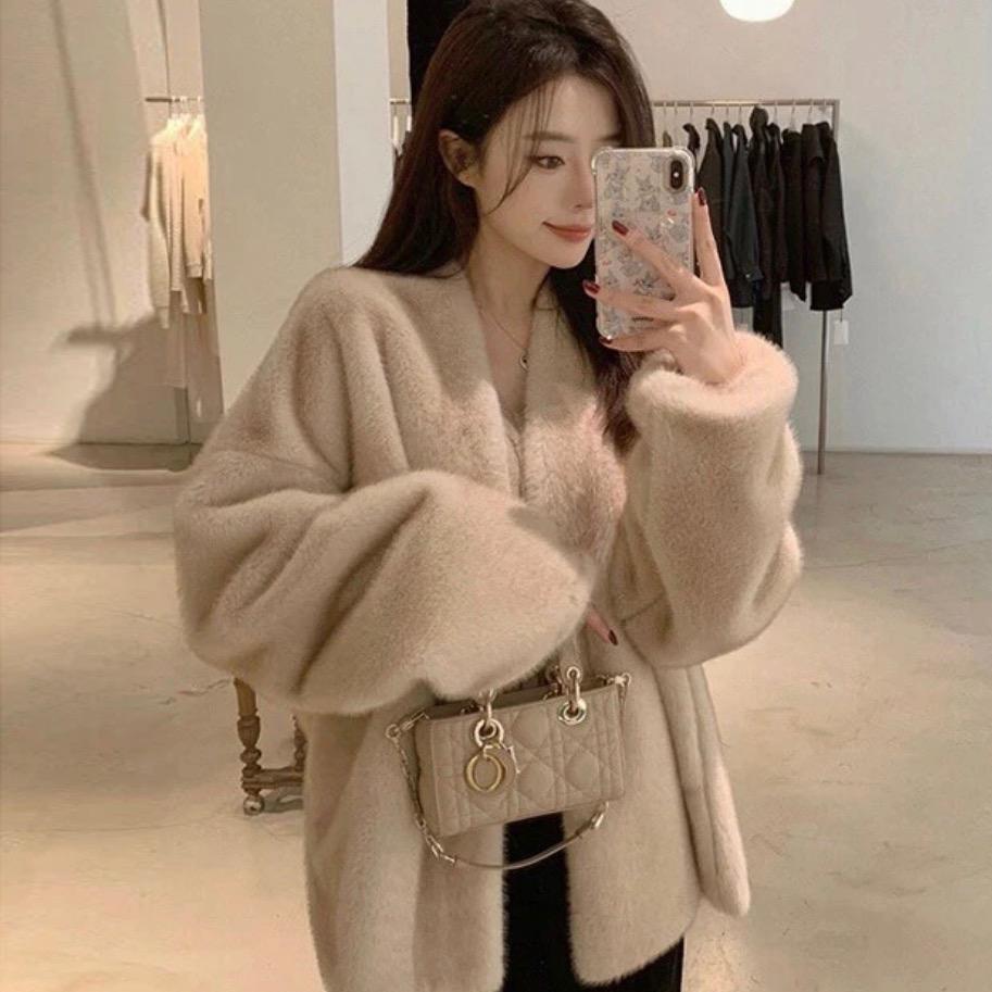 海宁丹丹轻奢服饰