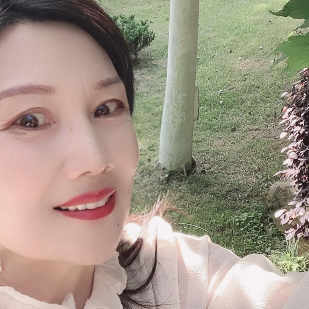 彩蝶爱唱歌🎤