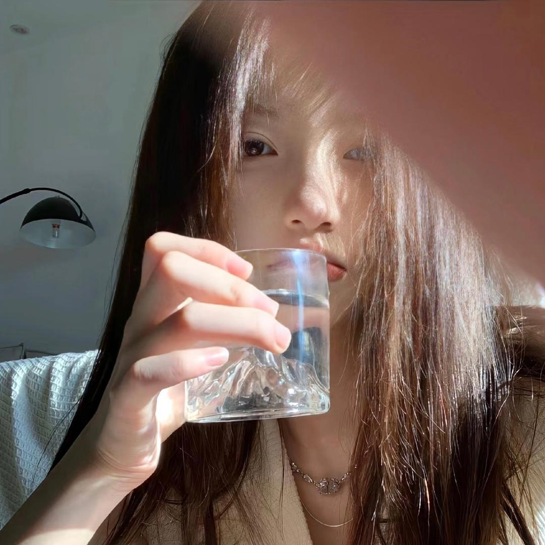 小美得瘦