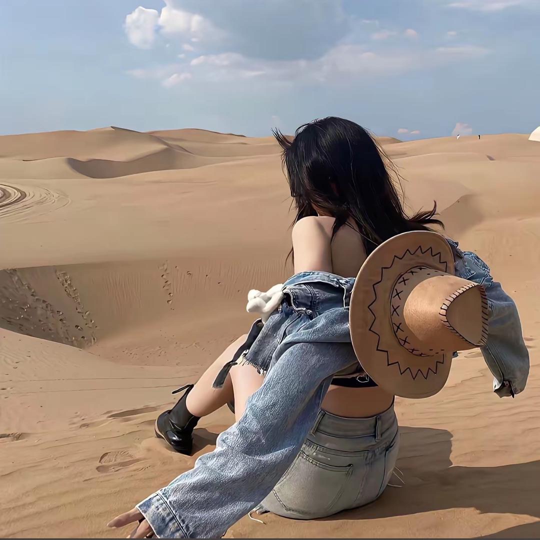 韩  轩.