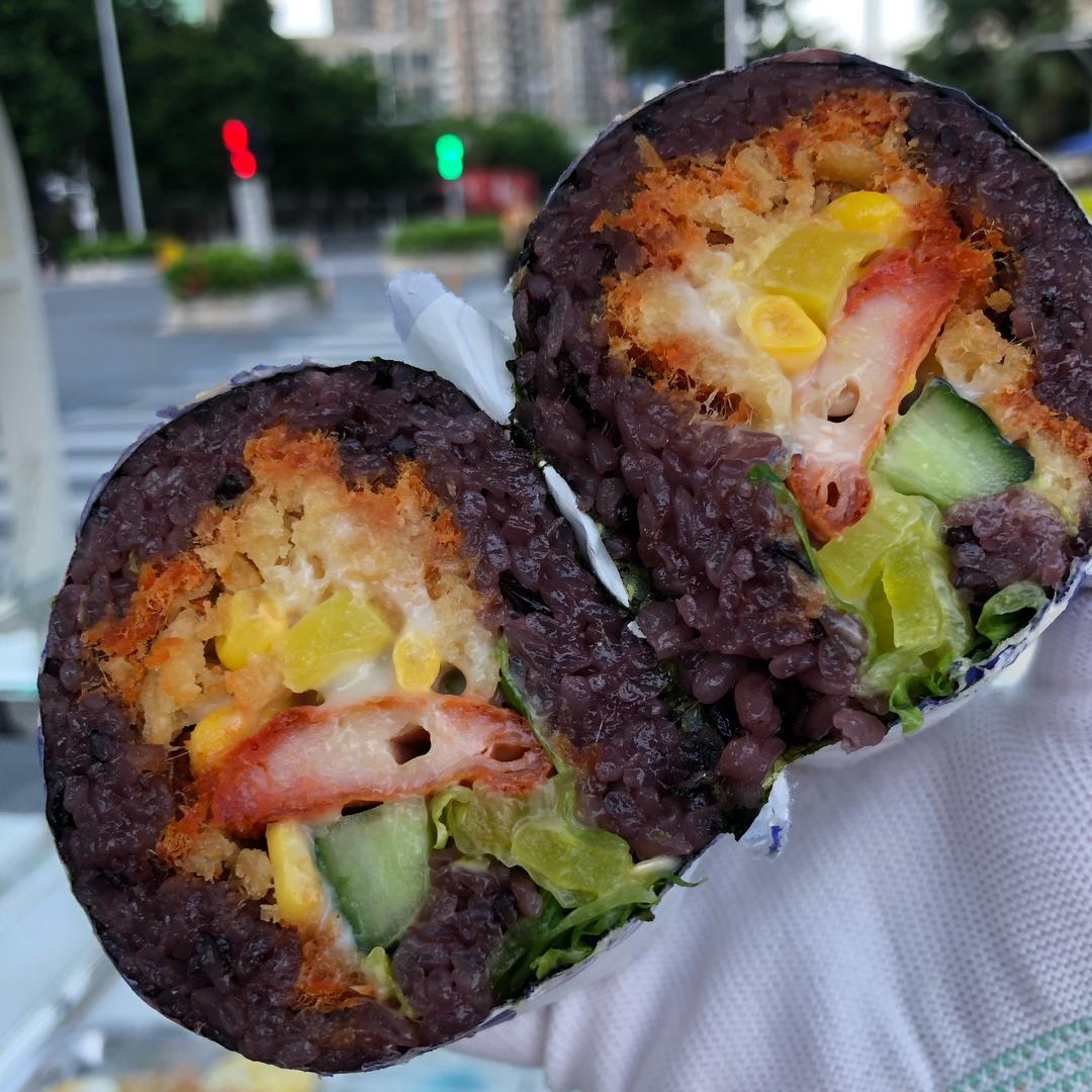 琉璃小笼包饭团