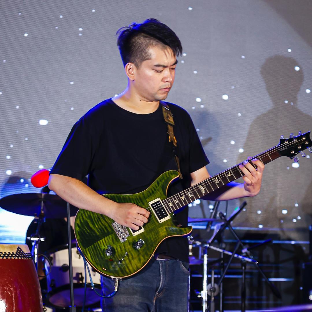 邹城九拍吉他闫老师