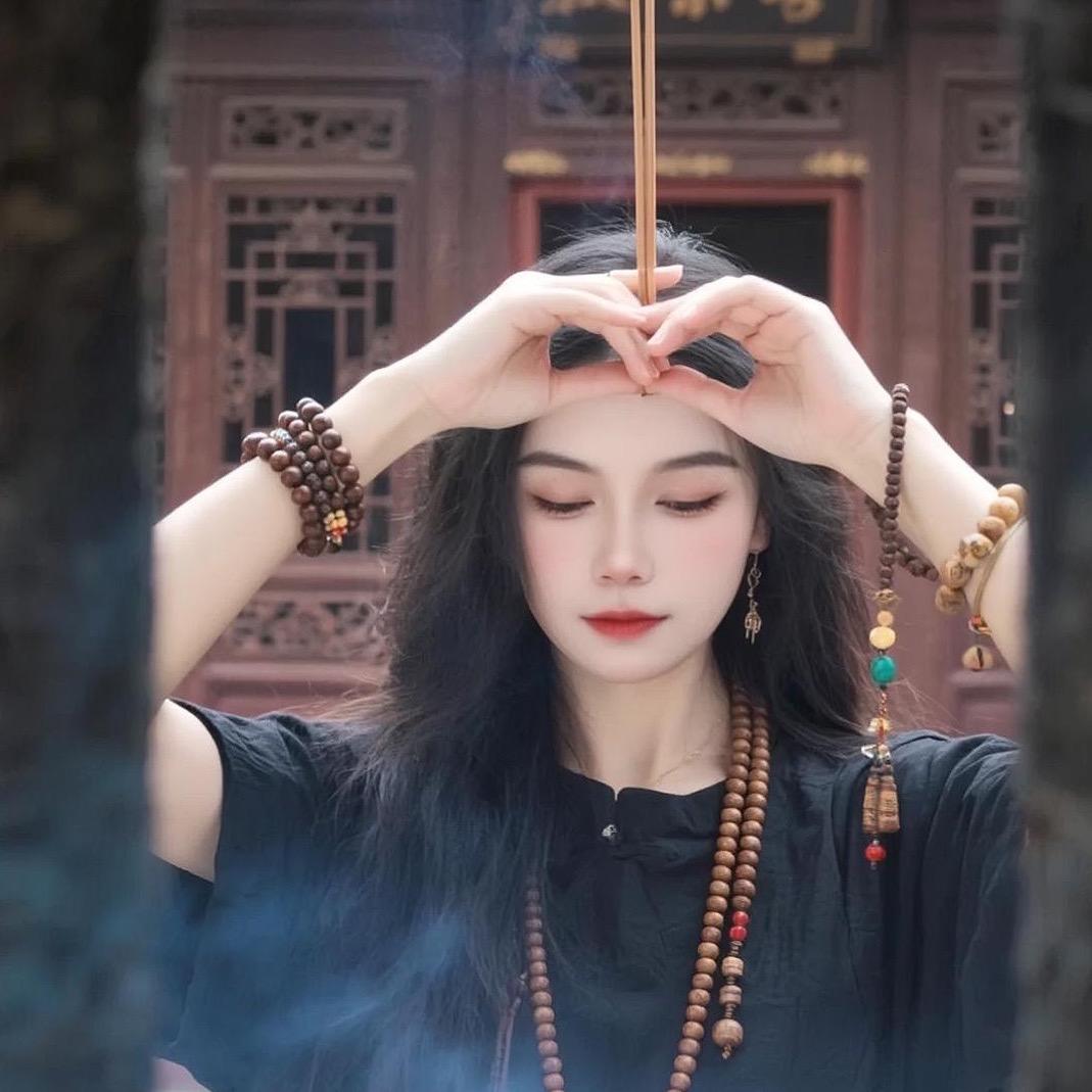 🦋石feve•王:520💞