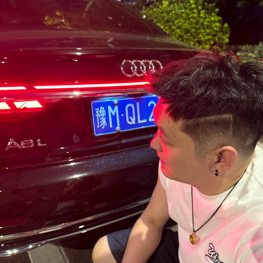 明明的朱莉亚日常🛀