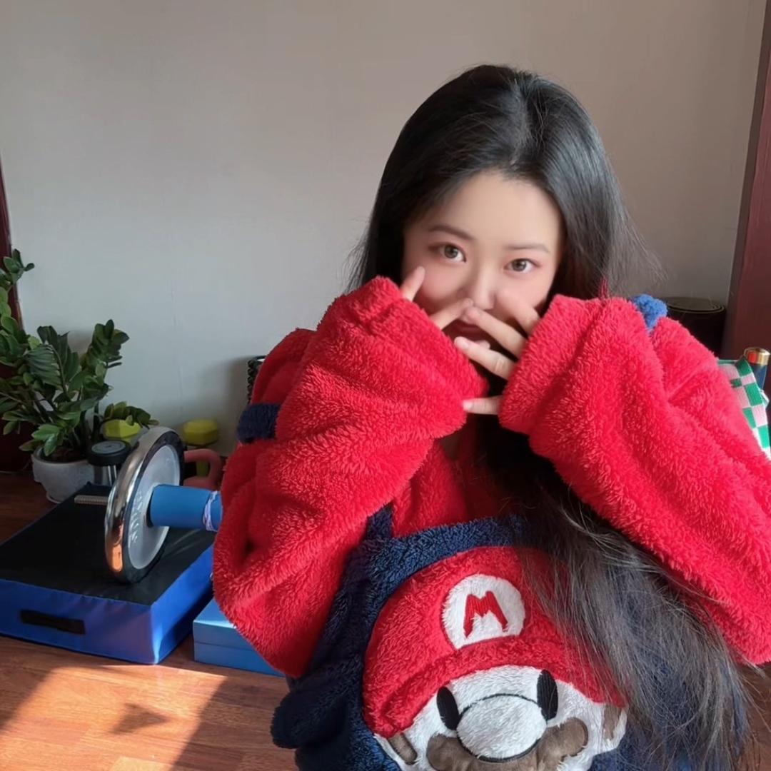 减脂中的小E
