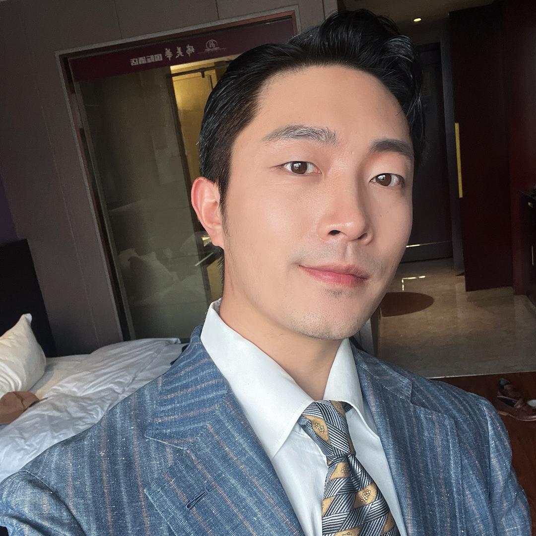 主持人赵昆ᶻᴷ·言值派