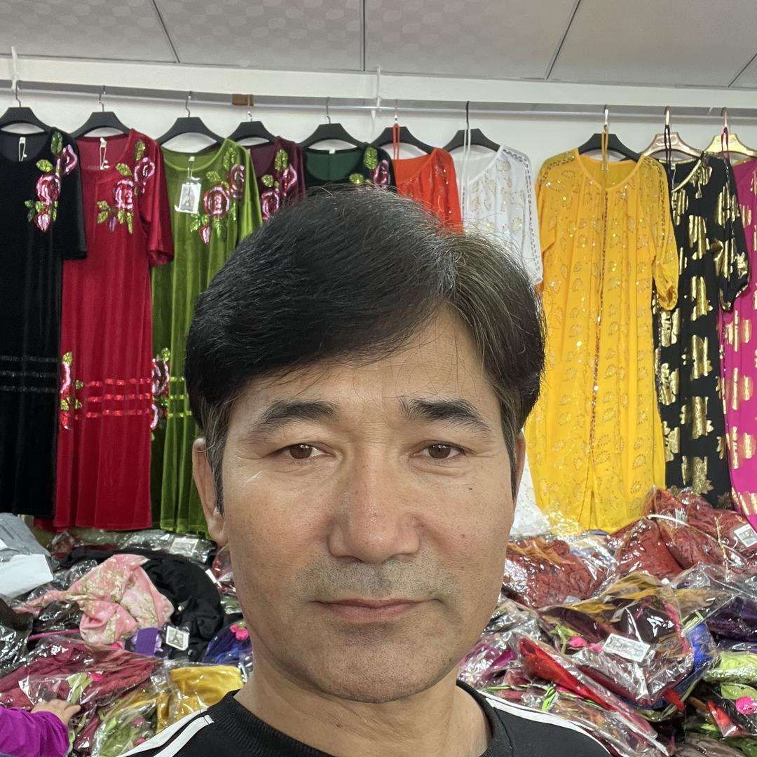 艾麦尔江格式各样的货