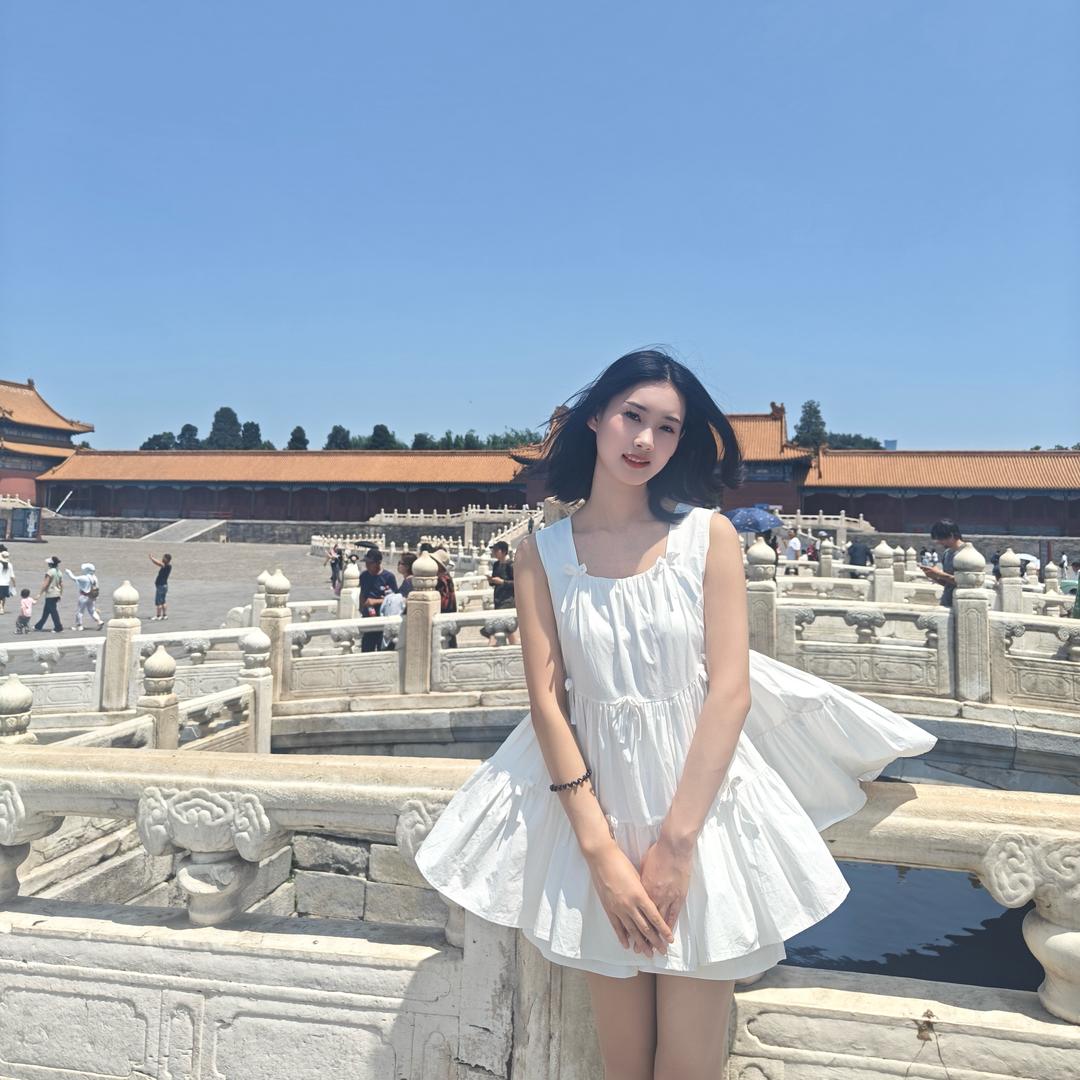 小鹿爱吃