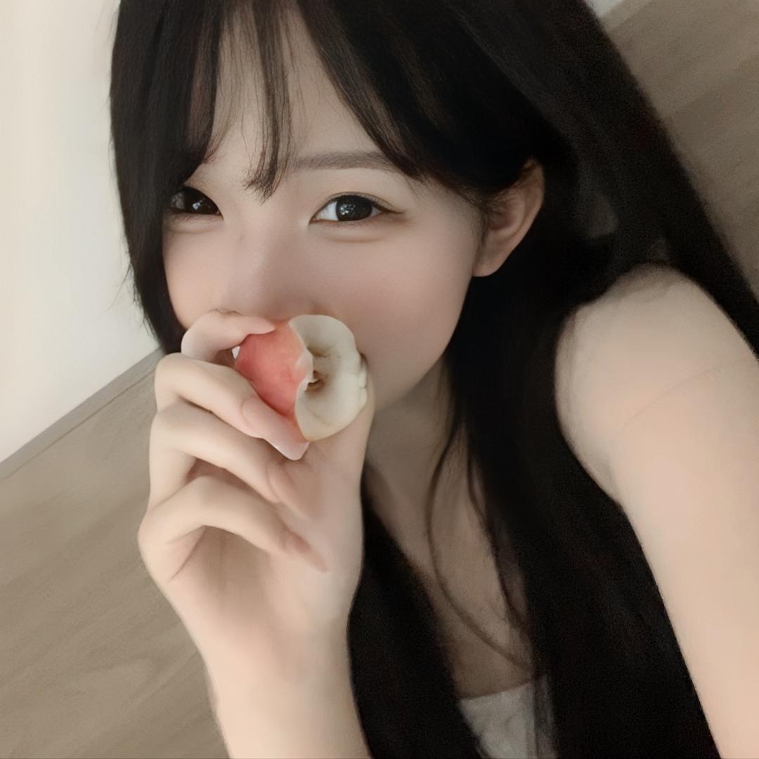 屁奇爱吃饭
