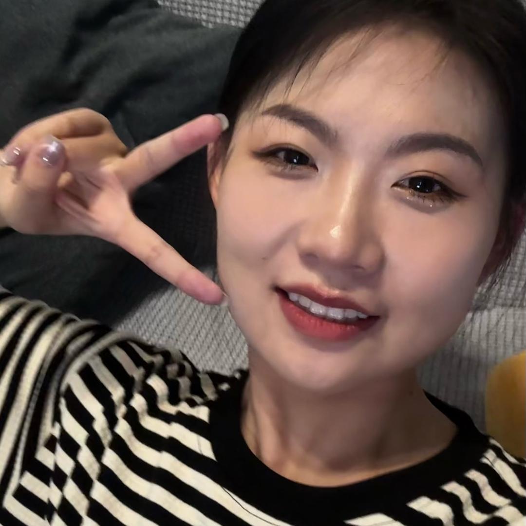 张丽桐（干眼症快好了）