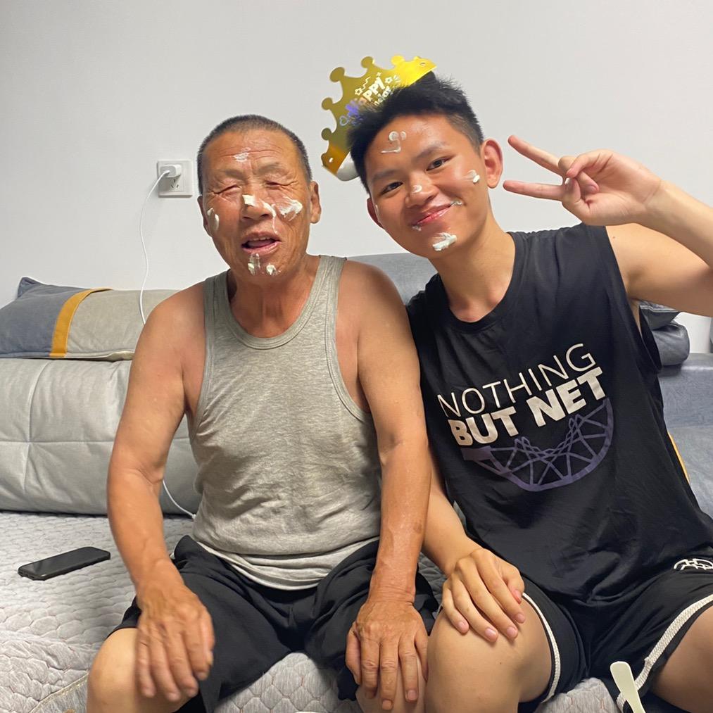 渣渣辉和他爷爷