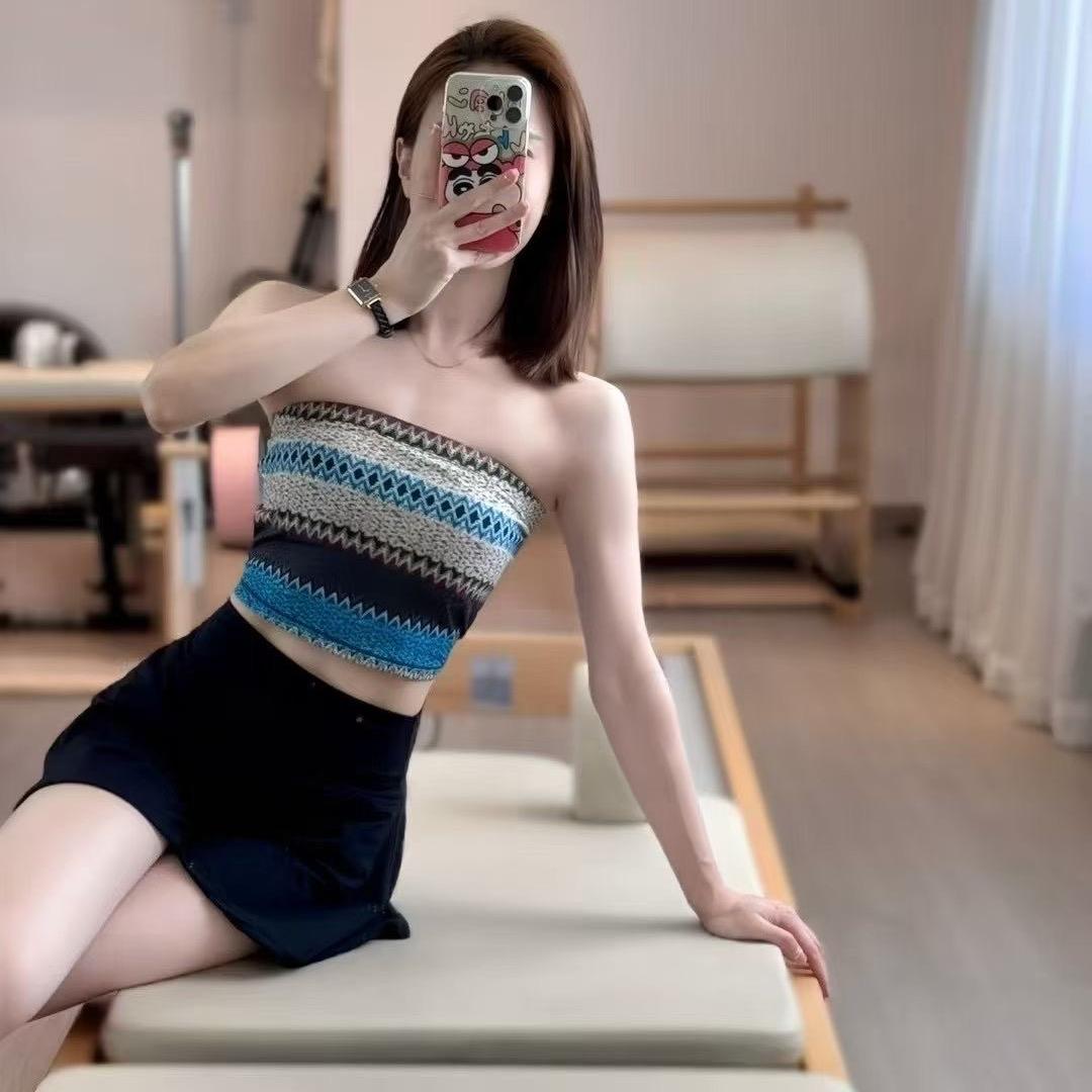 禾臻瑜伽−勤勤