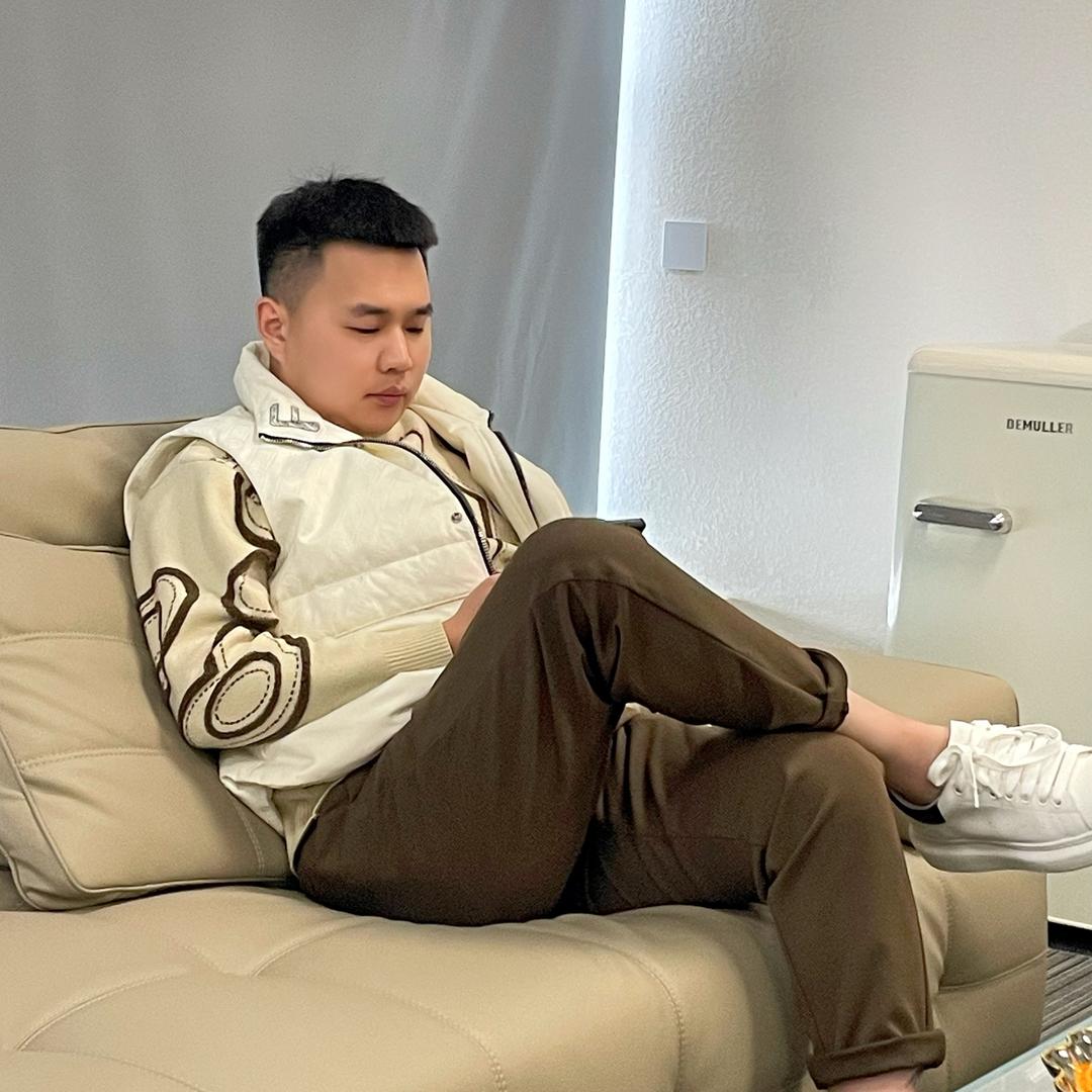 用户4382170267115