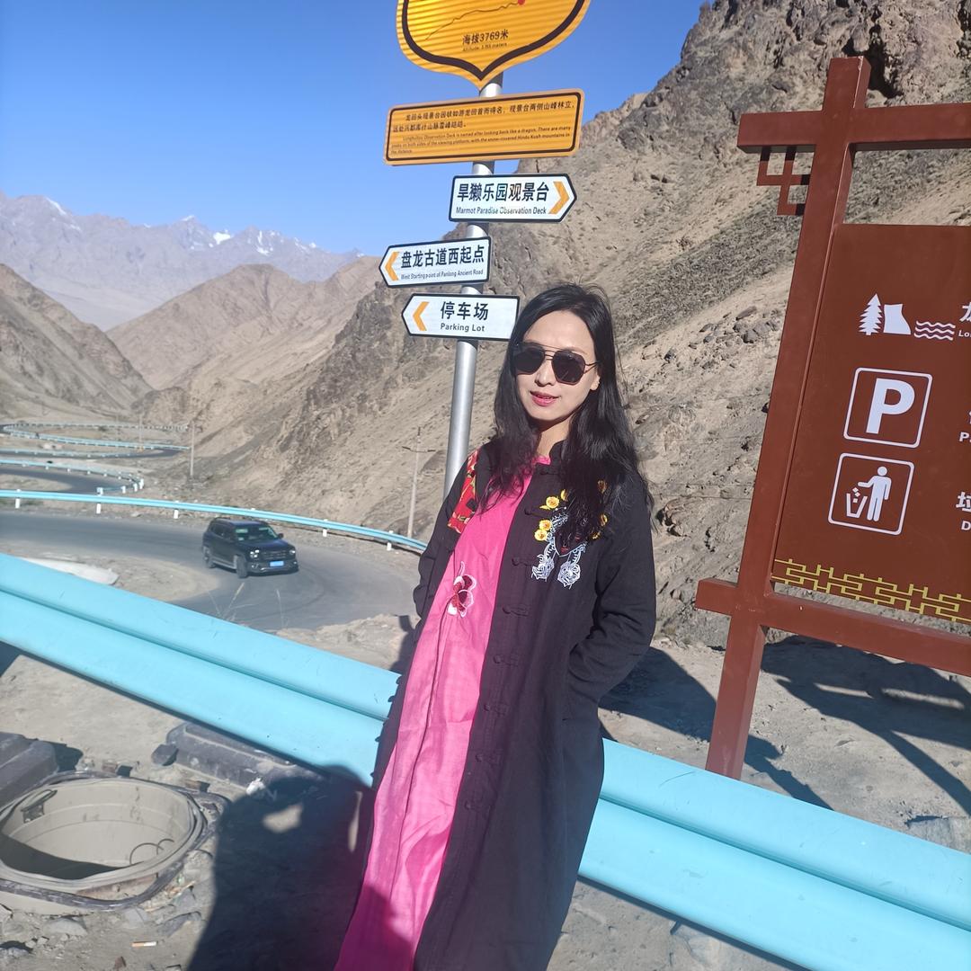 小虎牙🐯（关注）