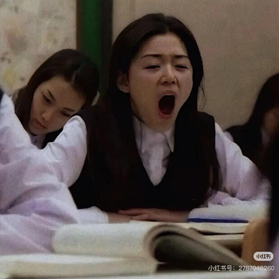 爱吃柠檬的女孩