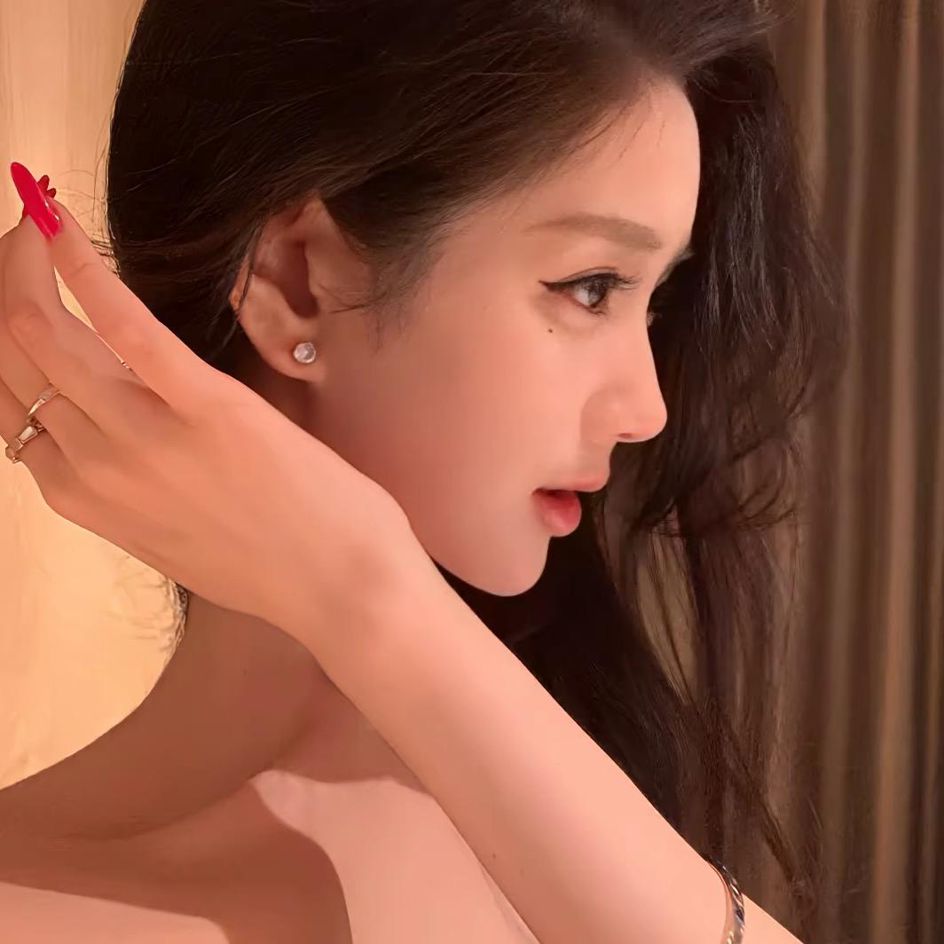 芭比茹（打不过雪儿我服了）