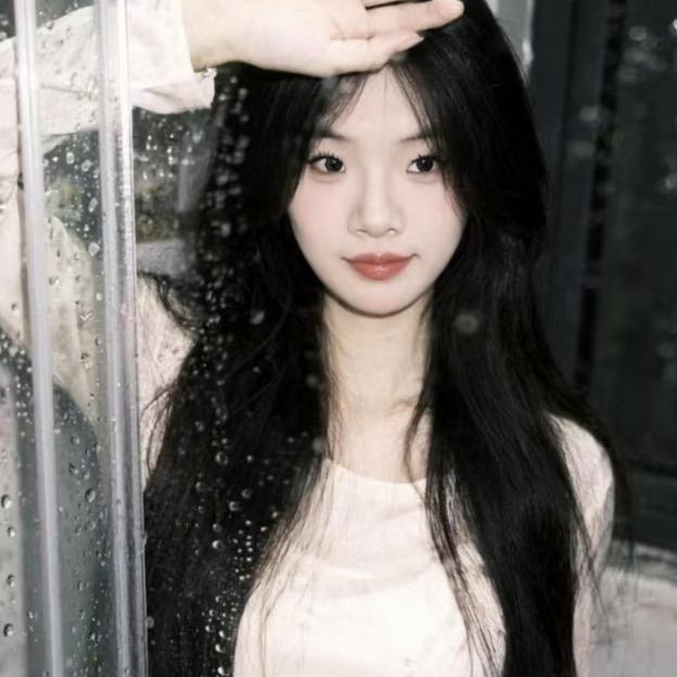 乐悠悠625（龙飞飞的小丫鬟）