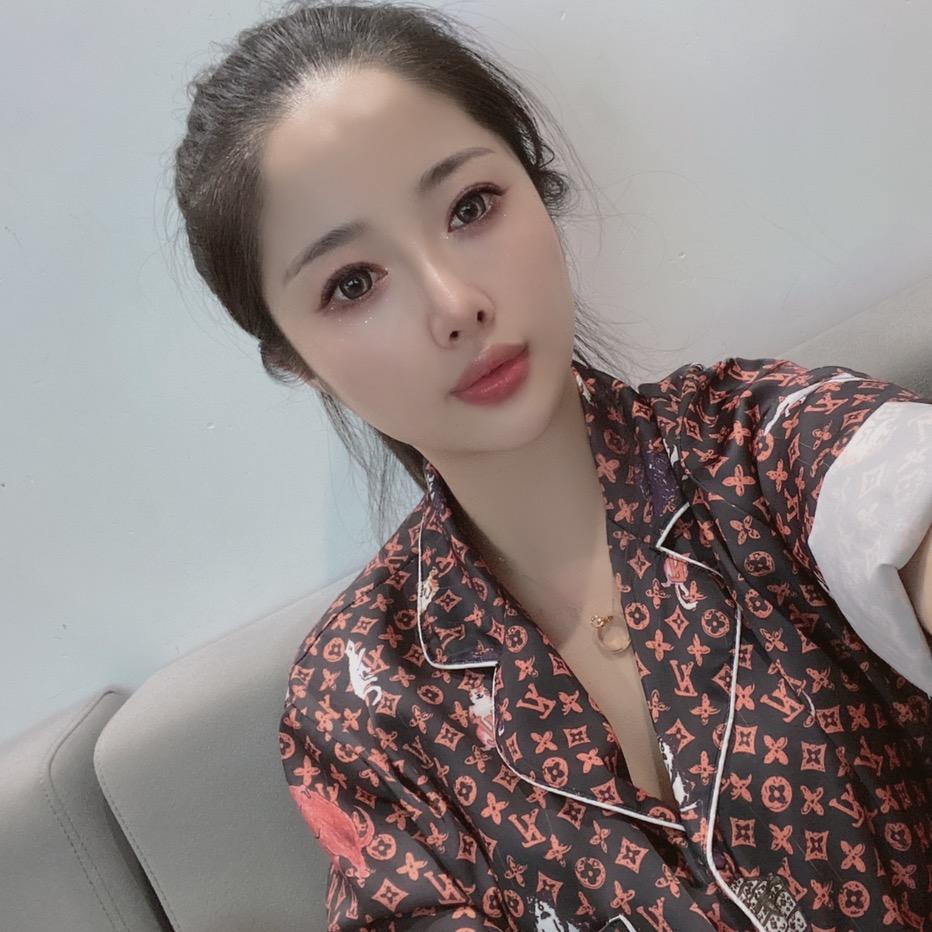 未央李（DOPI不脱妆粉底液）