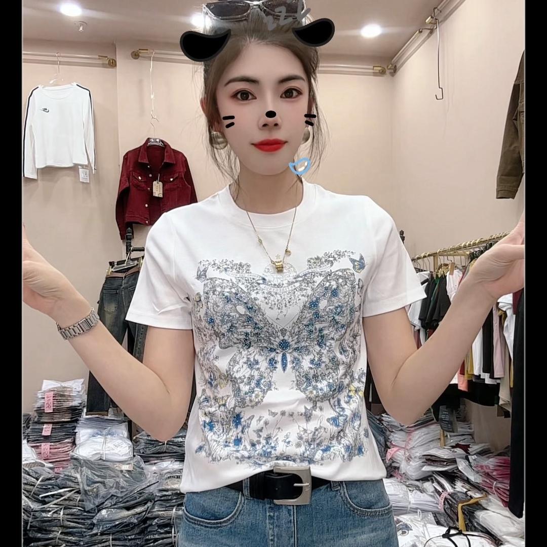 柒月月女装穿搭